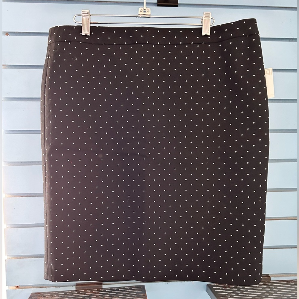 NWT Polka Dot Liz Claiborne Skirt
